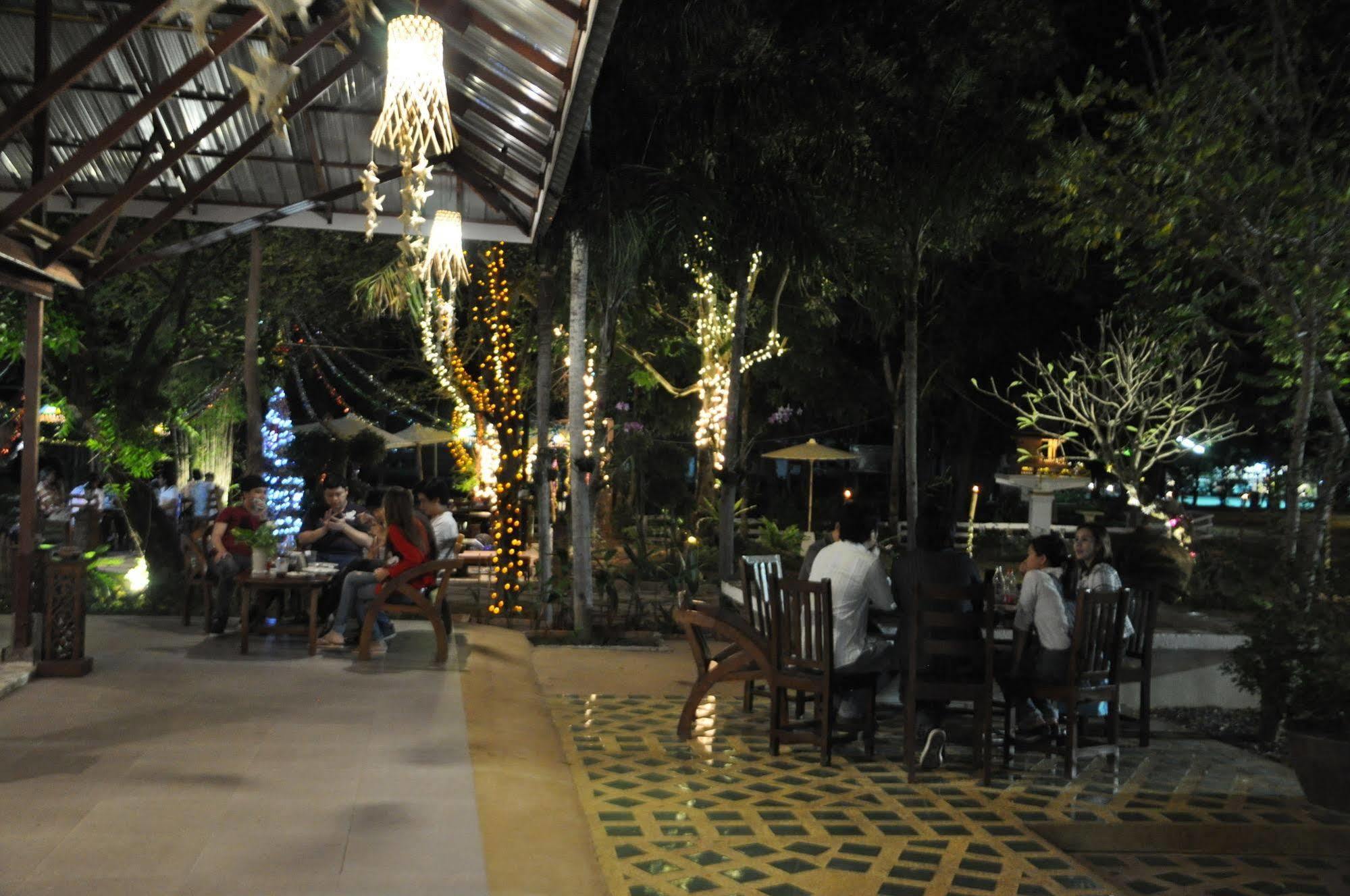 Siam Villa Sukhothai Exterior photo